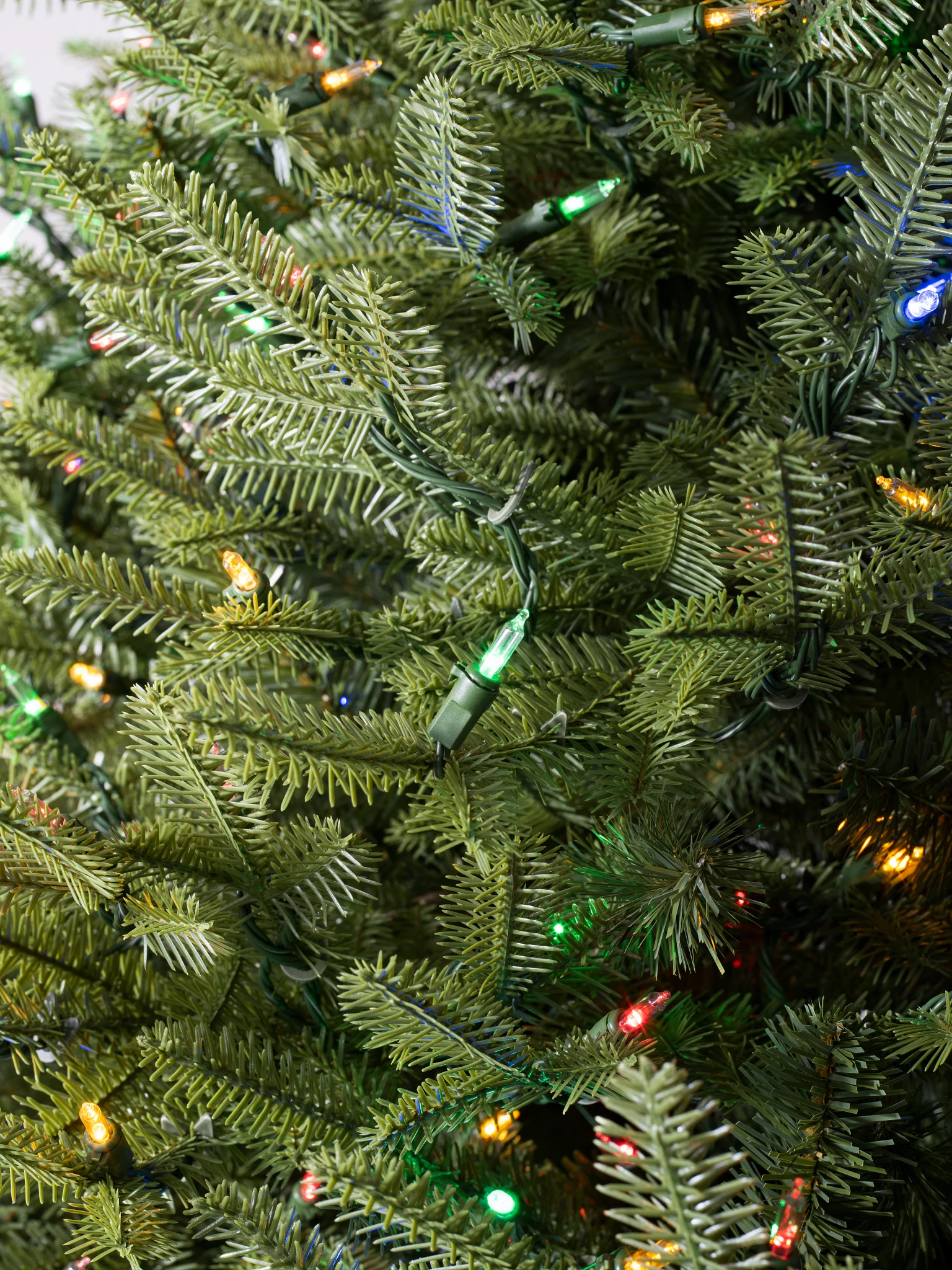 Artificial Christmas tree with Color + Clear lights